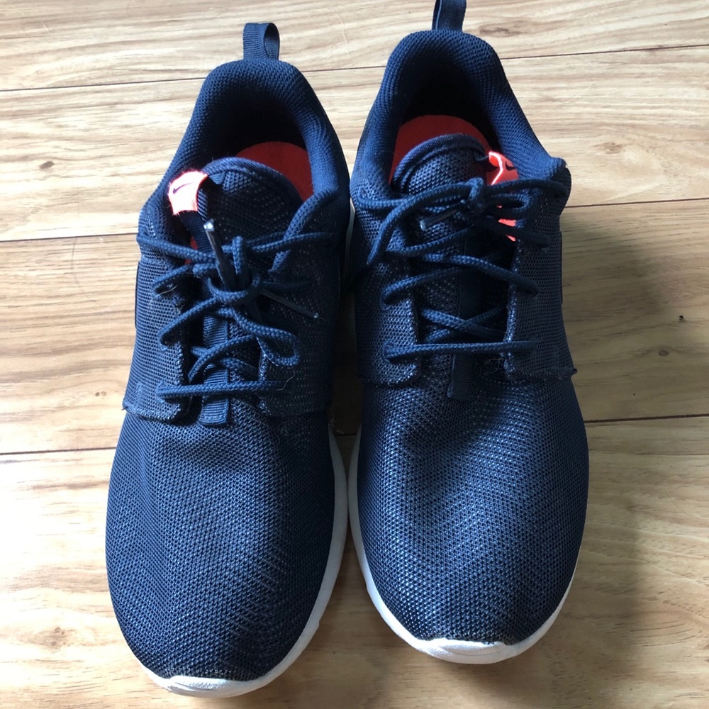 Nike roshe one size 6 - Picture 3 of 4